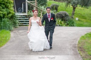 ling-viet-wedding-at-kumeu-valley-estate-vineyard-cottage-matua-winery-by-raduban-photography-wedding-photographer-auckland-new-zealand