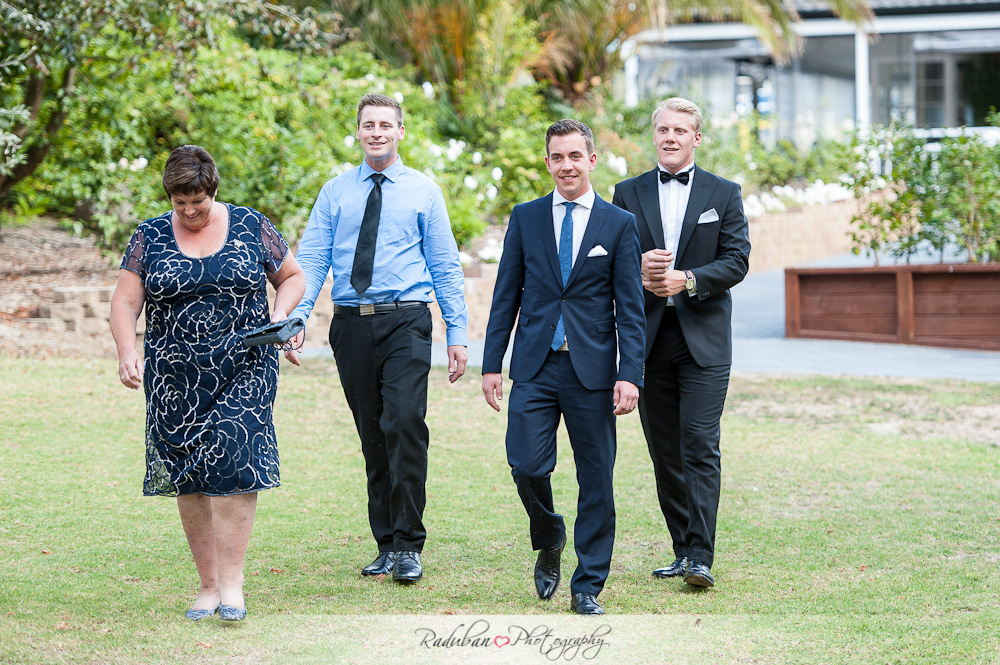 bridget-nathan-brigham-auckland-candid-wedding-photographer-raduban-photography