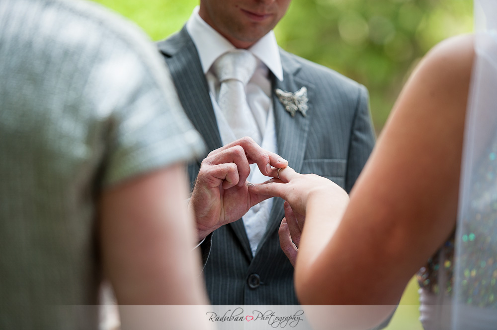 bridget-nathan-brigham-auckland-candid-wedding-photographer-raduban-photography