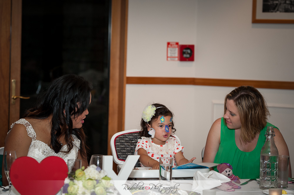 kat-todd-soljans-vineyard-auckland-cheap-candid-wedding-photographer-raduban-photography