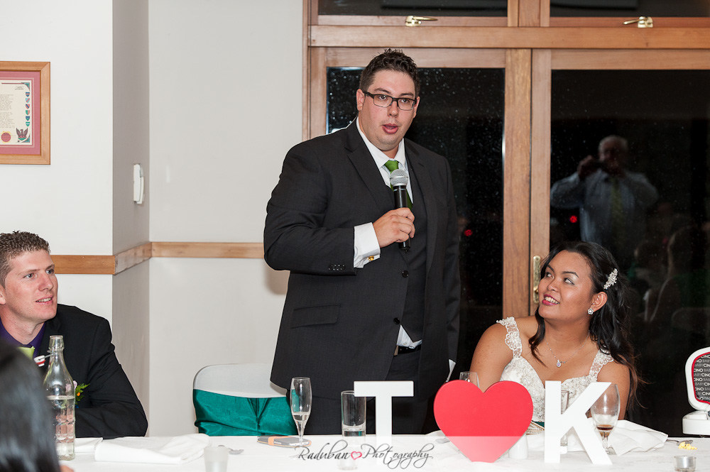 kat-todd-soljans-vineyard-auckland-cheap-candid-wedding-photographer-raduban-photography