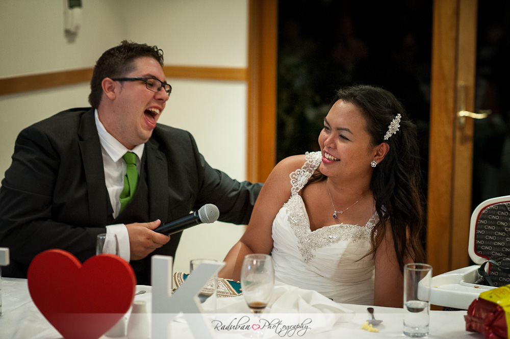 kat-todd-soljans-vineyard-auckland-cheap-candid-wedding-photographer-raduban-photography