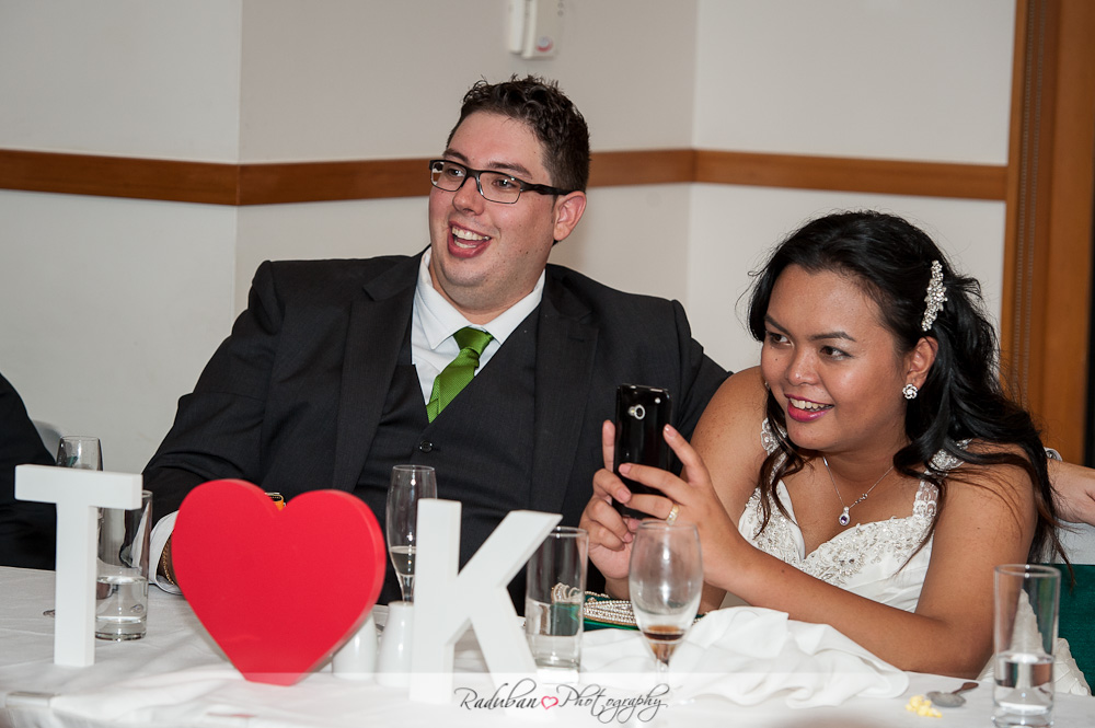 kat-todd-soljans-vineyard-auckland-cheap-candid-wedding-photographer-raduban-photography
