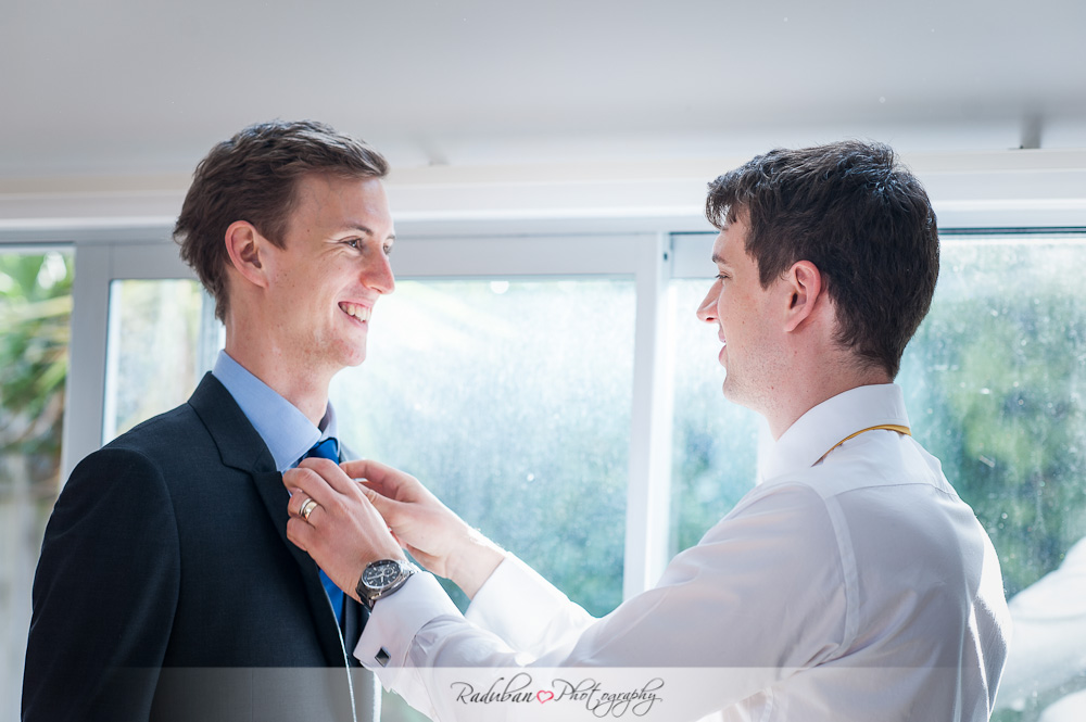 cheap-candid-auckland-wedding-photographer-devonport-beach-raduban-photography