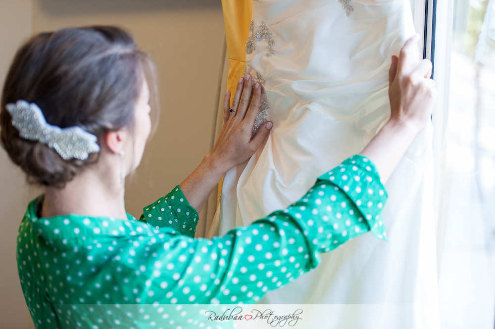 cheap-candid-auckland-wedding-photographer-devonport-beach-raduban-photography