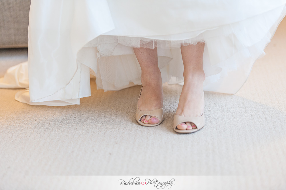 cheap-candid-auckland-wedding-photographer-devonport-beach-raduban-photography