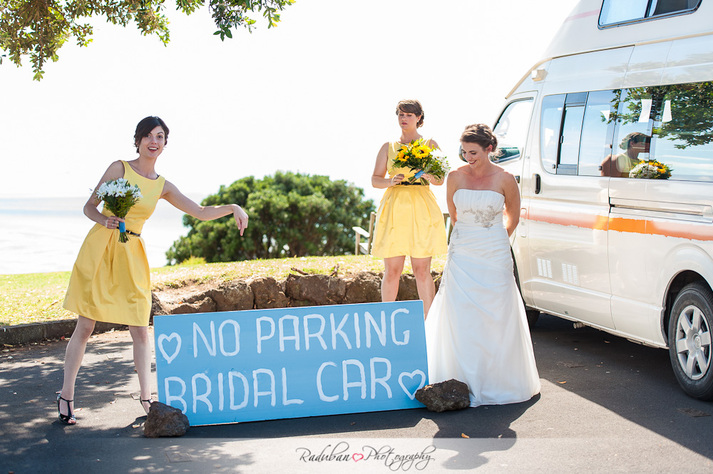 cheap-candid-auckland-wedding-photographer-devonport-beach-raduban-photography