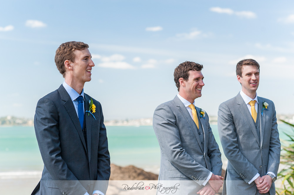 cheap-candid-auckland-wedding-photographer-devonport-beach-raduban-photography