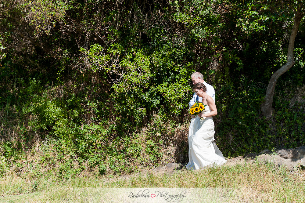 cheap-candid-auckland-wedding-photographer-devonport-beach-raduban-photography