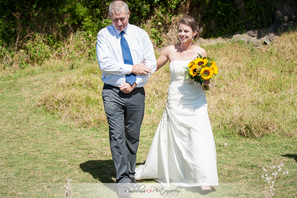 cheap-candid-auckland-wedding-photographer-devonport-beach-raduban-photography