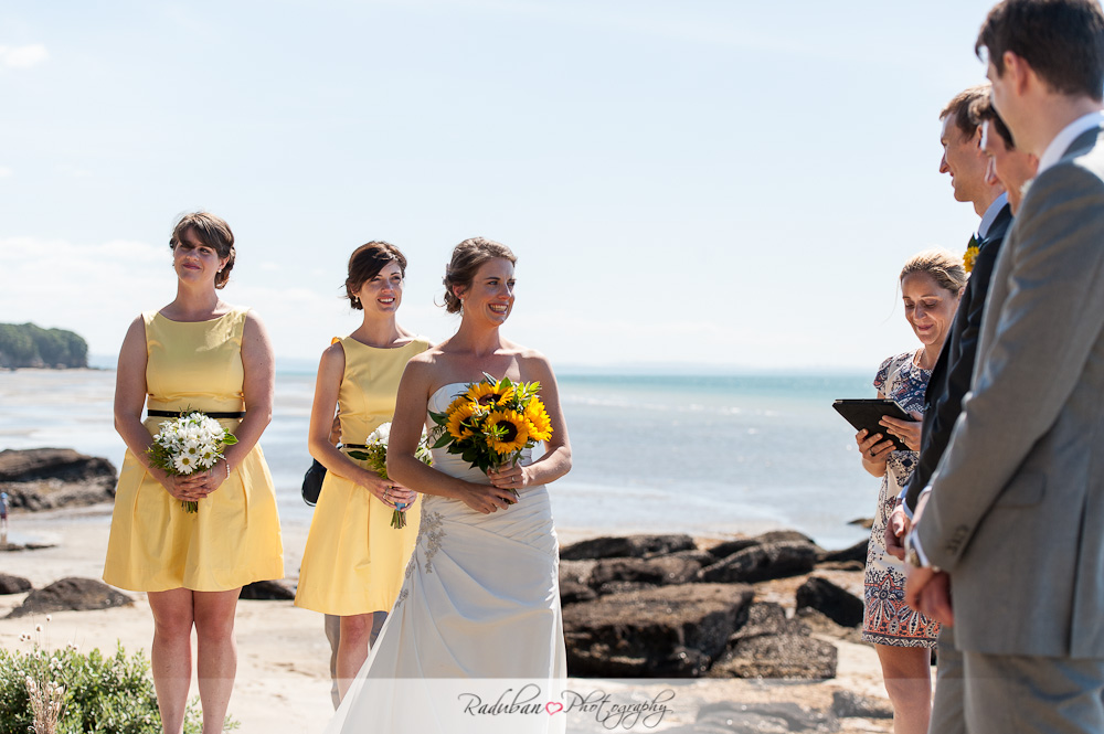 cheap-candid-auckland-wedding-photographer-devonport-beach-raduban-photography