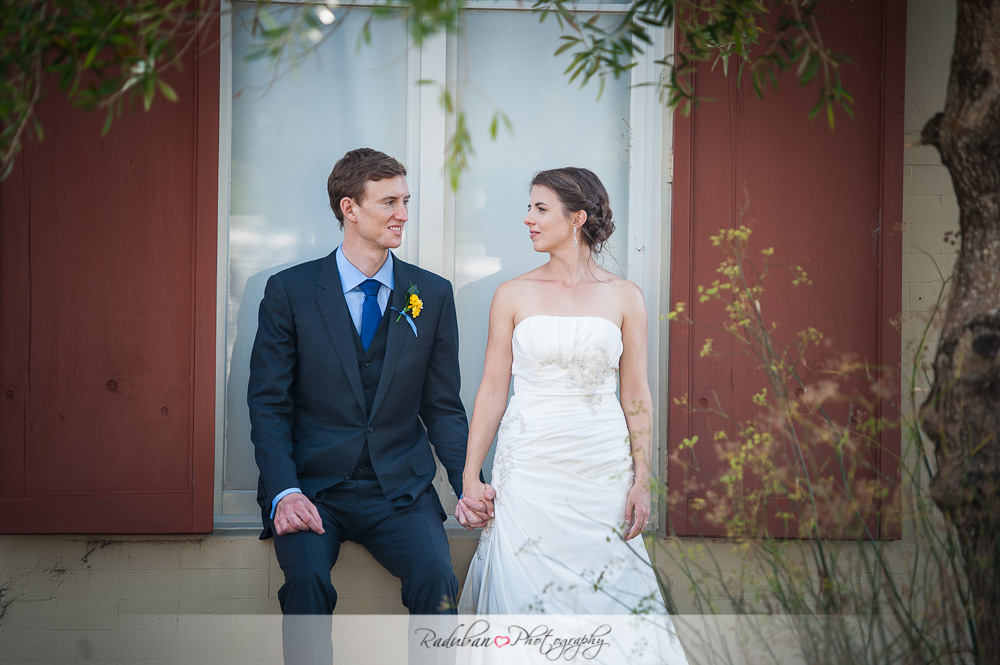 cheap-candid-auckland-wedding-photographer-devonport-beach-raduban-photography