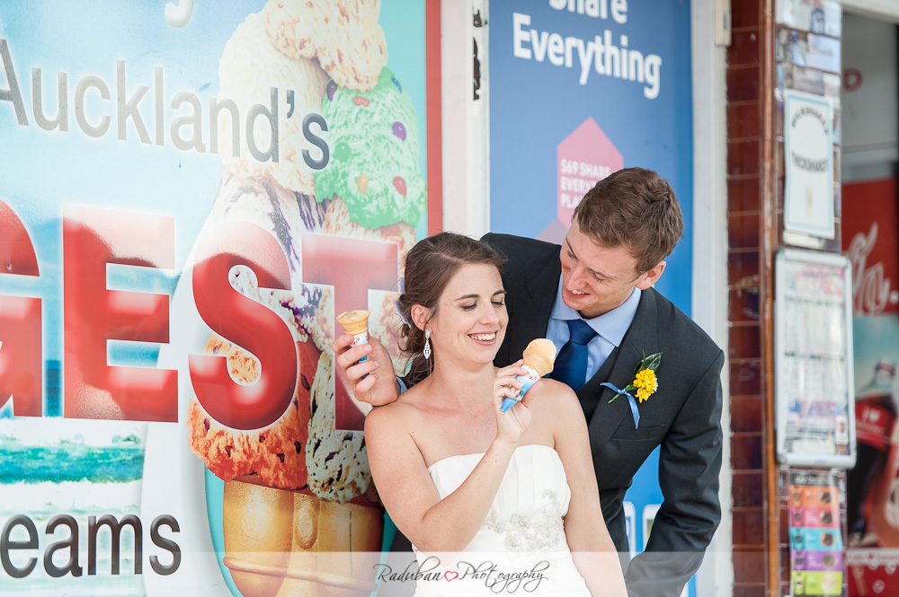 cheap-candid-auckland-wedding-photographer-devonport-beach-raduban-photography