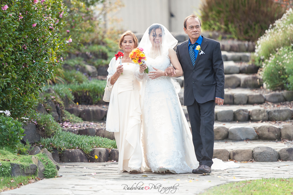 ethel-morgan-wedding-gracehill-vineyard-raduban-photography-cheap-candid-wedding-photographer-auckland