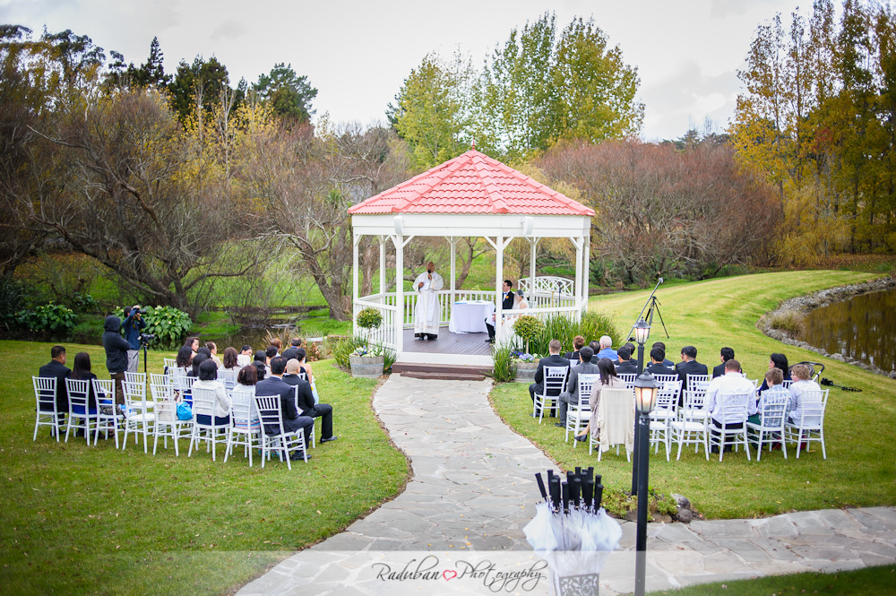 ethel-morgan-wedding-gracehill-vineyard-raduban-photography-cheap-candid-wedding-photographer-auckland