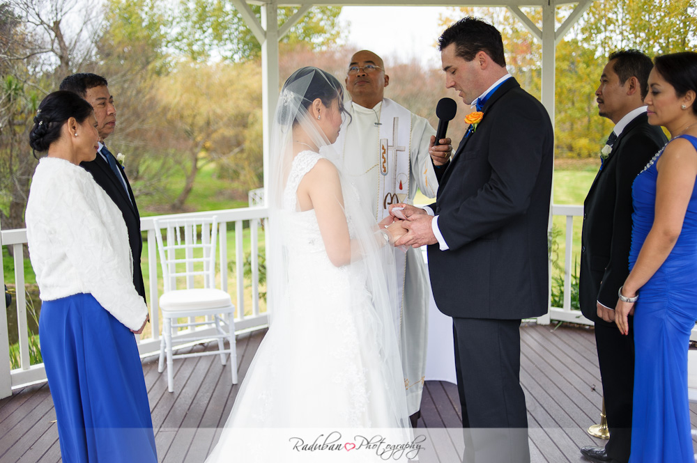 ethel-morgan-wedding-gracehill-vineyard-raduban-photography-cheap-candid-wedding-photographer-auckland