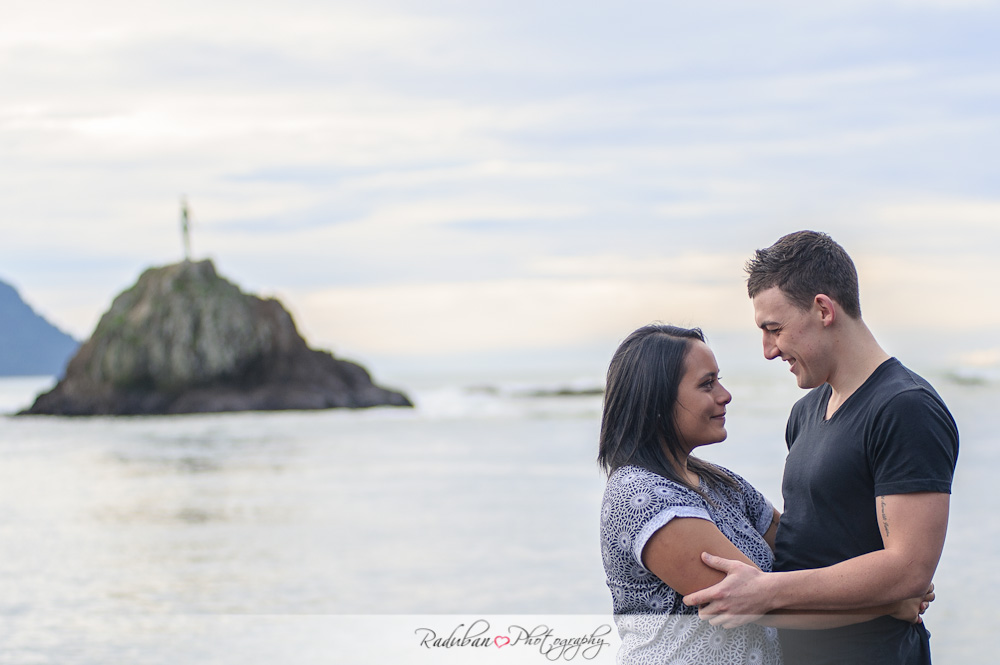 sherrane-kevin-whakatane-engagement-raduban-photography-auckland-cheap-candid-wedding-photographer