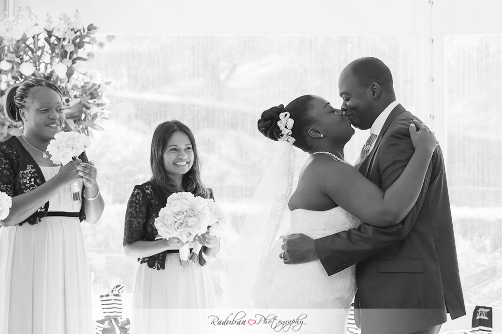 nana-yaa-kwaku-simunovich-olive-estate-auckland-cheap-candid-wedding-photographer-raduban-photography