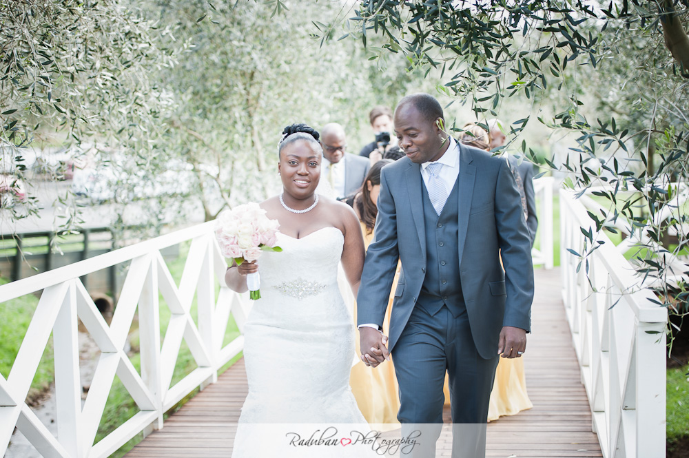 nana-yaa-kwaku-simunovich-olive-estate-auckland-cheap-candid-wedding-photographer-raduban-photography