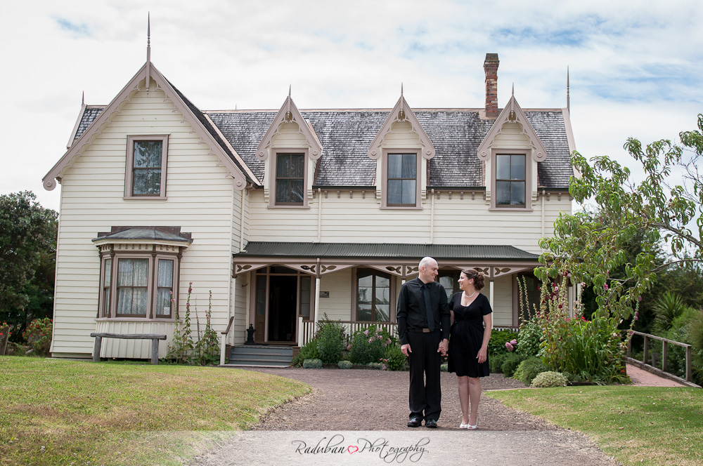 Mhairi-Andrew-Howick-historical-village-wedding-raduban-photography-candid-wedding-photographer-auckland
