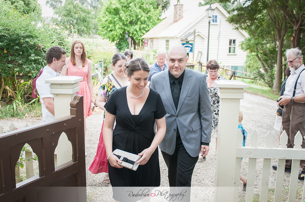 Mhairi-Andrew-Howick-historical-village-wedding-raduban-photography-candid-wedding-photographer-auckland